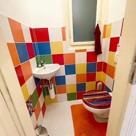 בודפשט Rainbow Pearl Apartment At St Stephen' S Basilica מראה חיצוני תמונה